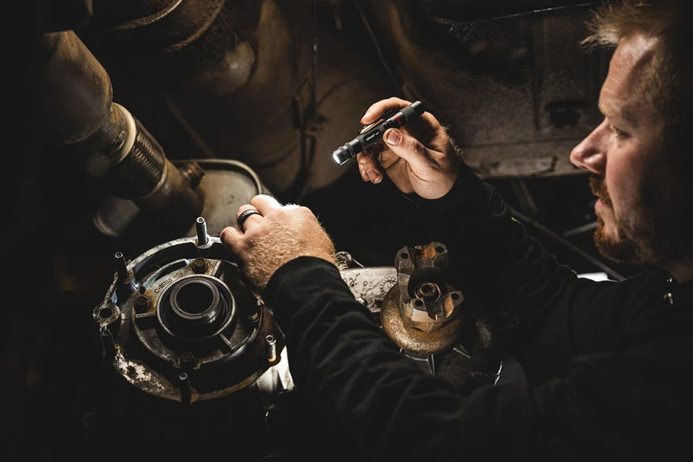 Tarkastuslamppu Coast HP2R Ladattava Zoomilla 280 Lumenia