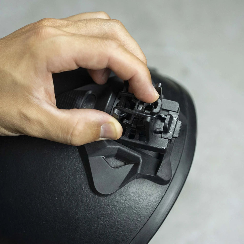 Kypäräkiinnike Armytek AHM-05 / NVG-kiinnikkeelle