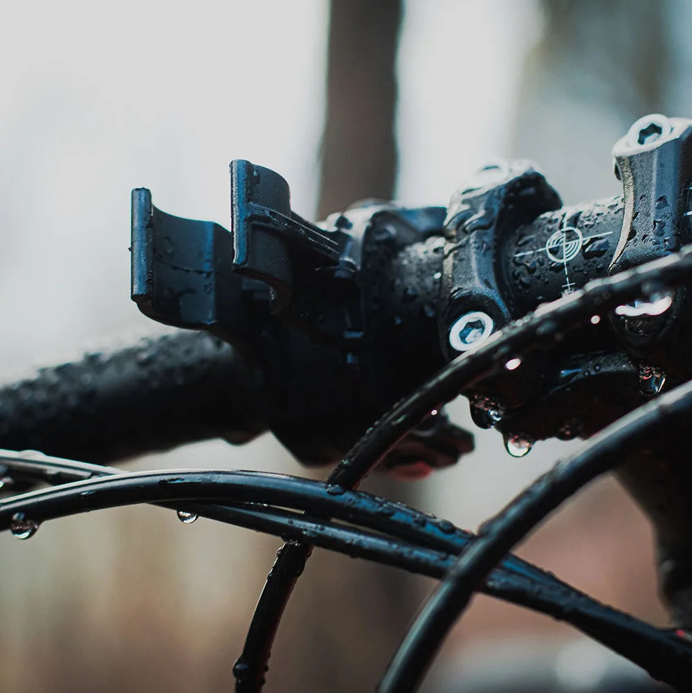 Pyöräkiinnike Armytek ABM-01