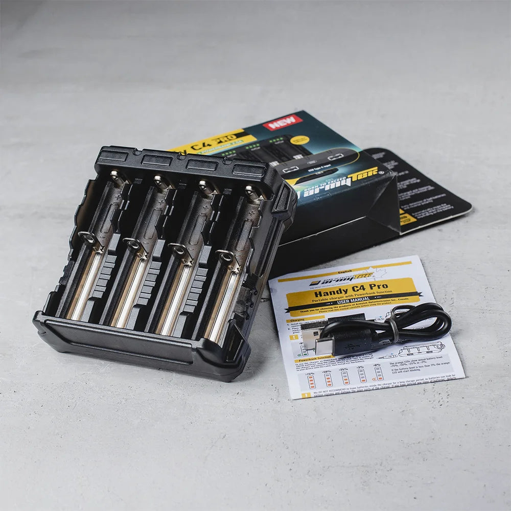 Akkulaturi Armytek Handy C4 Pro, 4 latauspaikkaa