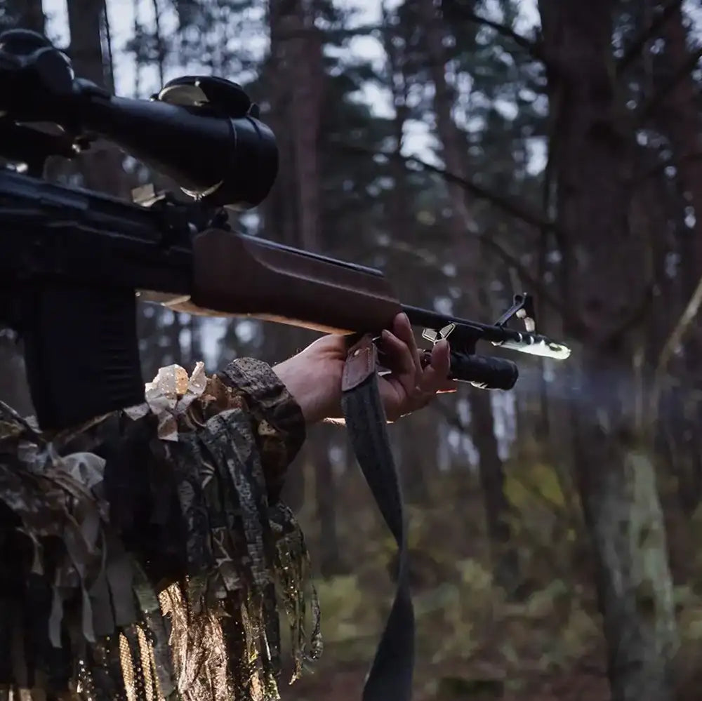 Taskulamppu Armytek Dobermann Kylmä Sävy Laajennettu Valaisinpaketti