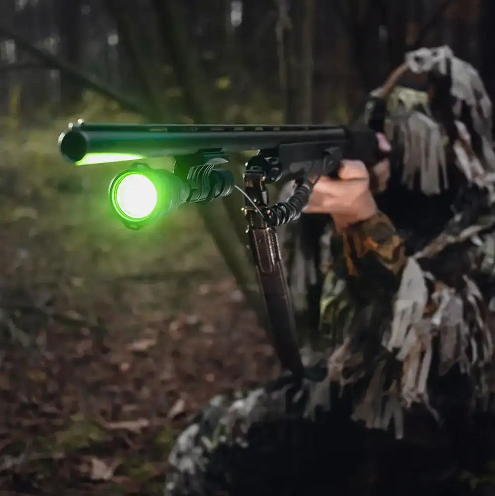 Taskulamppu Armytek Viking Pro Kylmä Sävy Laajennettu Valaisinpaketti 2200 lm