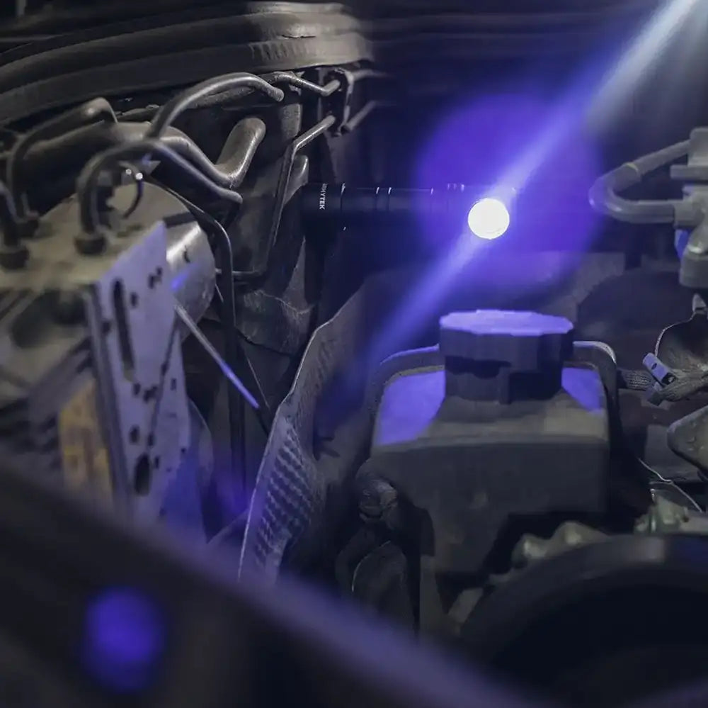 Otsalamppu Armytek Wizard C2 WUV Kylmä Sävy & UV-valo / 1100 lm