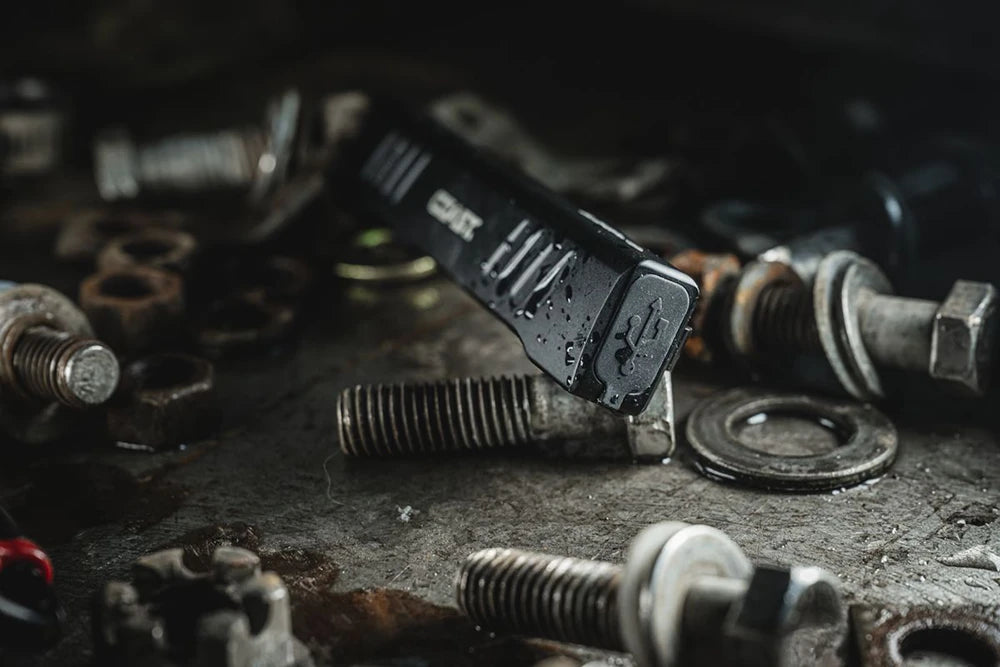 Taskulamppu Coast Slayer Laser Ladattava 1000 Lumenia