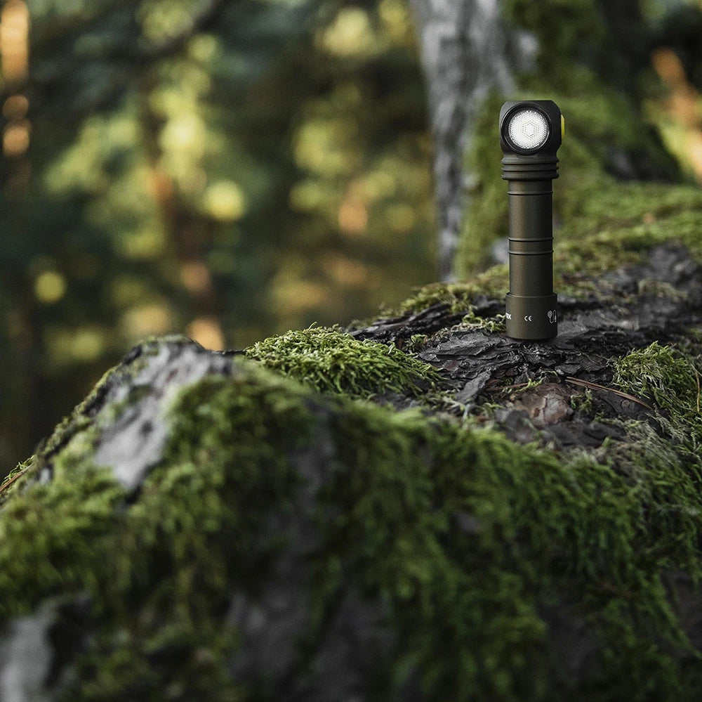Armytek Wizard C2 Pro Olive / Valkoinen / 2500 lm