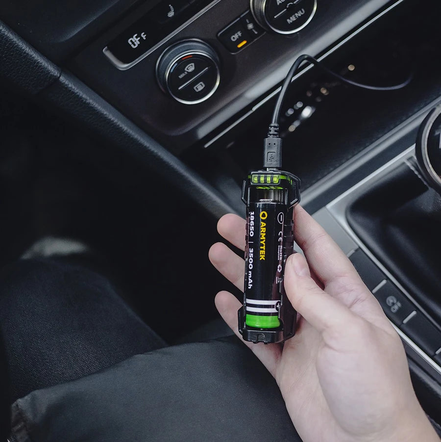 Akkulaturi Armytek Handy C1 Pro, 1 Latauspaikkaa