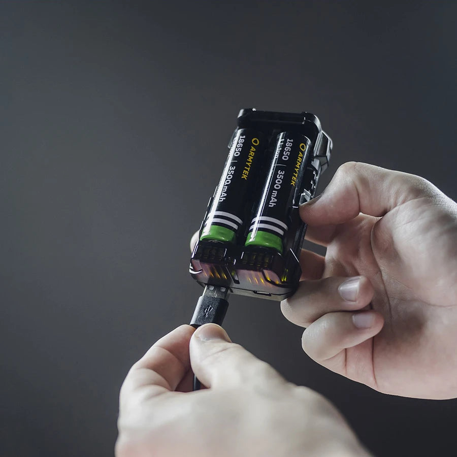 Akkulaturi Armytek Handy C2 Pro, 2 Latauspaikkaa