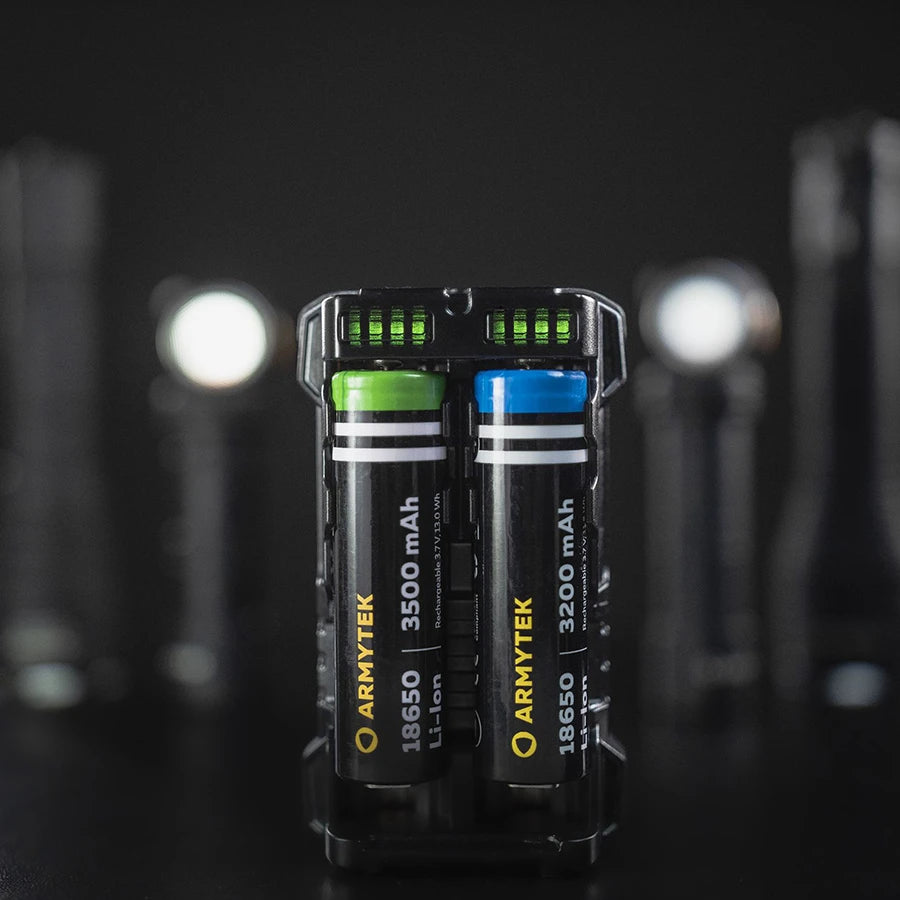 Akkulaturi Armytek Handy C2 Pro, 2 Latauspaikkaa