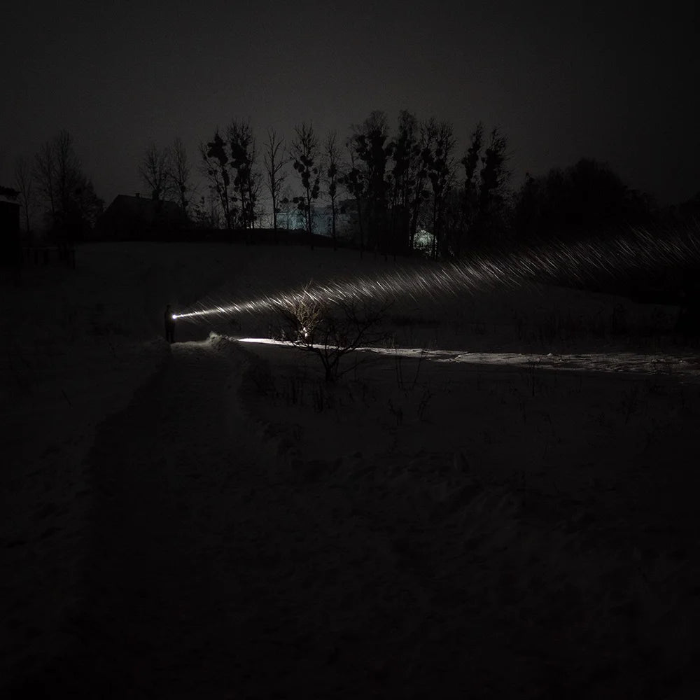 Taskulamppu Armytek Barracuda Pro Lämmin Sävy 1390 lm