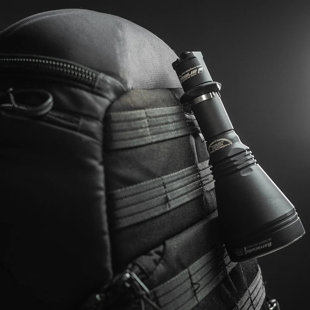 Taskulamppu Armytek Barracuda Pro Lämmin Sävy 1390 lm