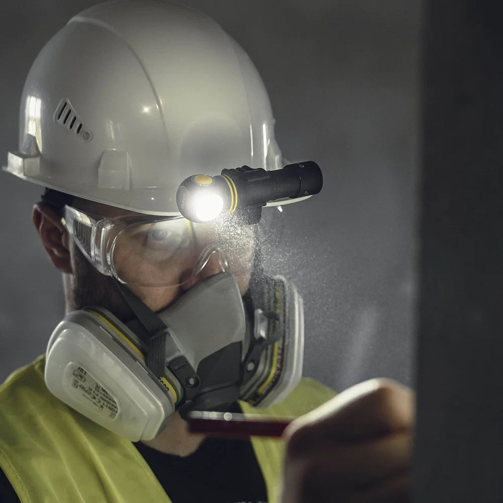 Otsalamppu Armytek Elf C2 Kylmä Sävy 1100 lm