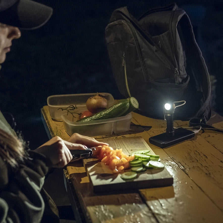Otsalamppu Armytek Elf C2 Lämmin Sävy 1023 lm