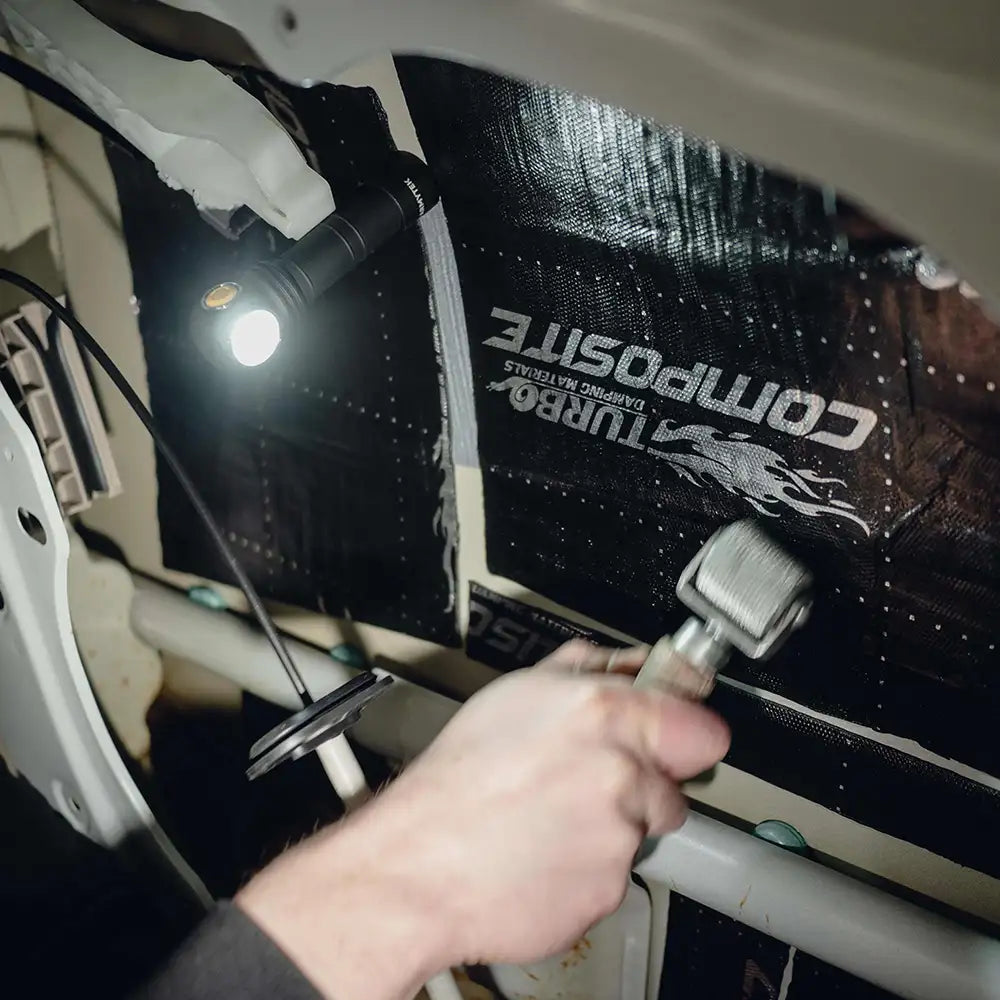 Otsalamppu Armytek Wizard C2 WR Magnet USB Kylmä Sävy & Punainen 1100 lm