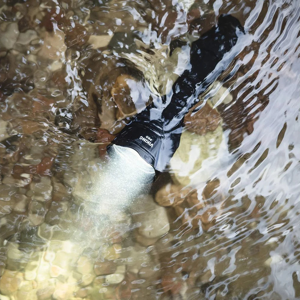 Taskulamppu Armytek Viking Pro Magnet USB Lämmin Sävy 2050 lm