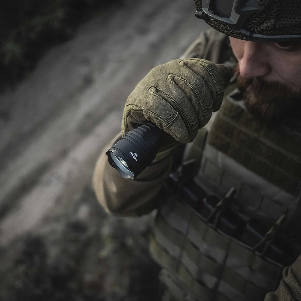 Taskulamppu Armytek Viking Pro Magnet USB Lämmin Sävy 2050 lm