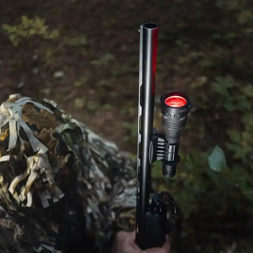 Taskulamppu Armytek Viking Pro Kylmä Sävy Laajennettu Valaisinpaketti 2200 lm