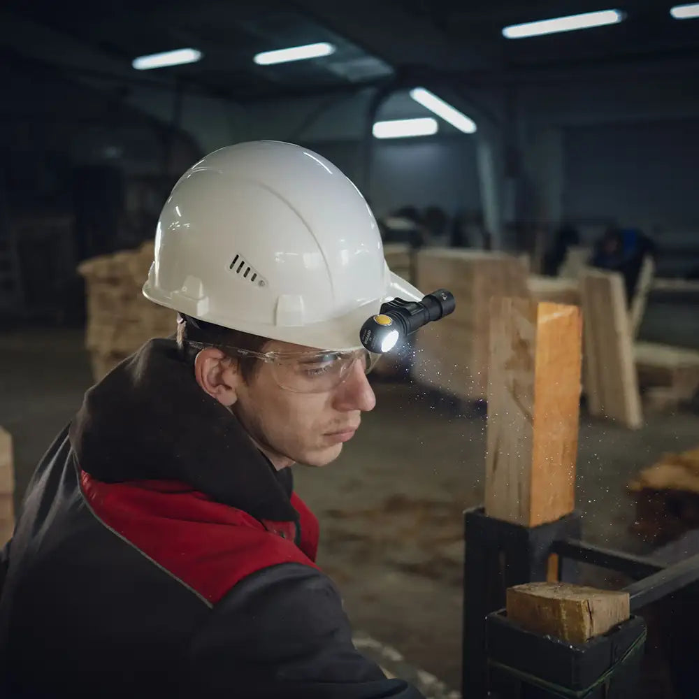 Otsalamppu Armytek Wizard C2 Magnet USB Kylmä Sävy 1200 lm