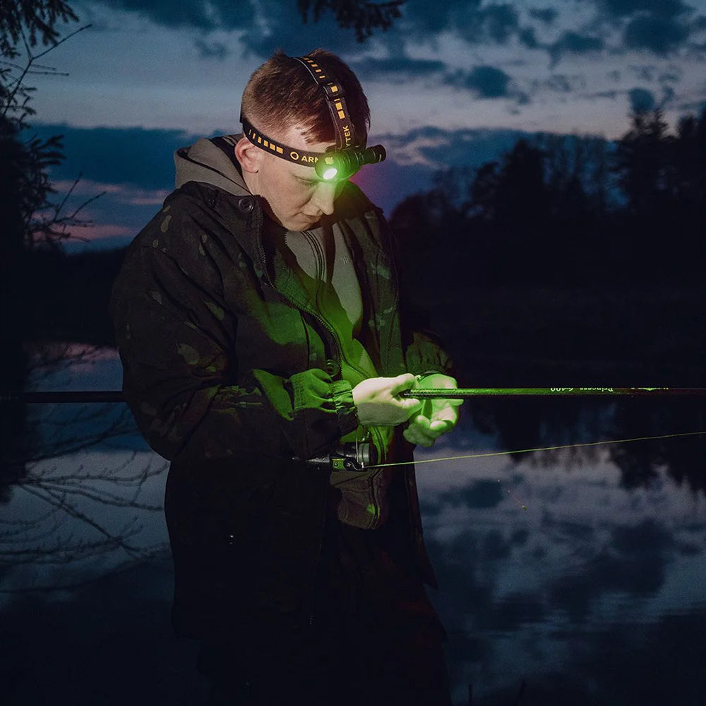 Otsalamppu Armytek Wizard C2 WG Magnet USB Kylmä Sävy & Vihreä 1100 lm