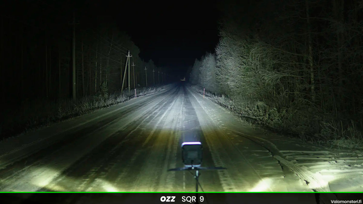 OZZ SQR 9" LED-lisävalo valkoinen runko, parkilla ja R65 varoitusvalolla